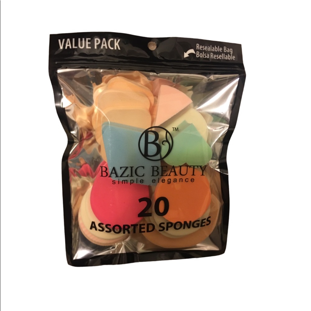 NWT Pack of 20 Make Up Sponges.